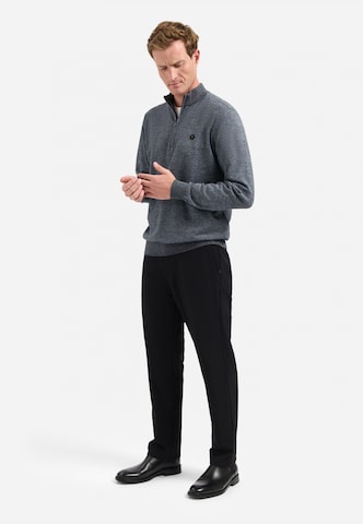 No Excess Pullover in Blau