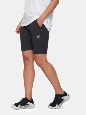 MAMMUT Regular Sporthose 'Runbold IV Shorts' in Schwarz