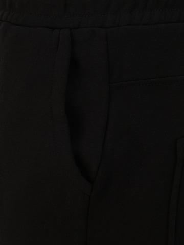 Urban Classics Slim fit Pants in Black