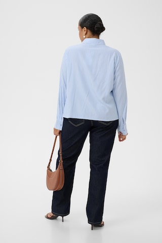 KAFFE CURVE - Blusa en azul