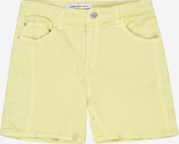 Calvin Klein Jeans Regular Shorts in Gelb: predná strana