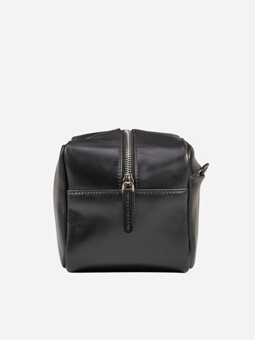 NEGOTIA Leather Toiletry bag 'Mori' in Black