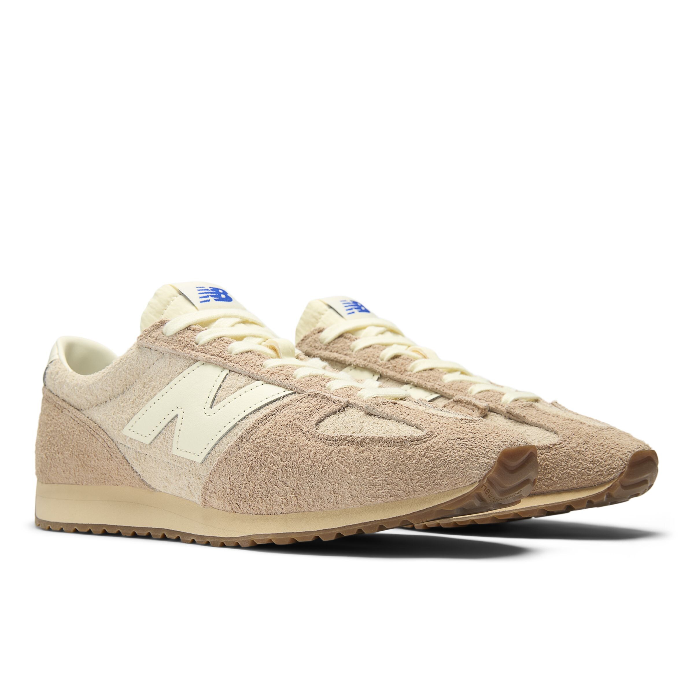 new balance Sneakers '471' in Beige