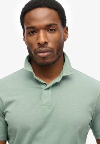 T-Shirt 'Essential' Superdry en vert