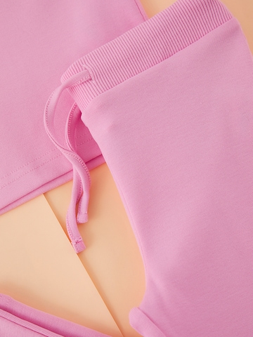 Trendyol - Conjunto en rosa