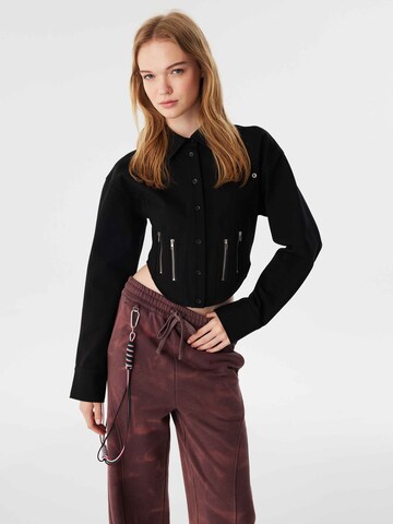 Twist Bluse in Schwarz: Vorderseite