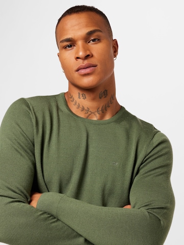 Pull-over Calvin Klein en vert