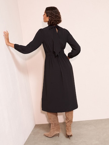 Abito di Friends Like These in nero