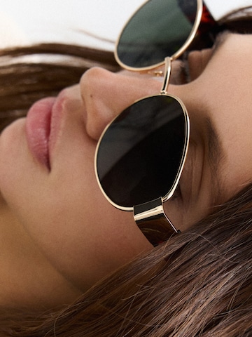 Lunettes de soleil Pull&Bear en or