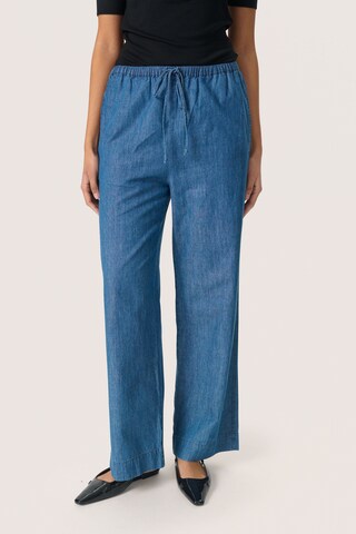 Loosefit Jean 'Chamy Faustina' SOAKED IN LUXURY en bleu : devant