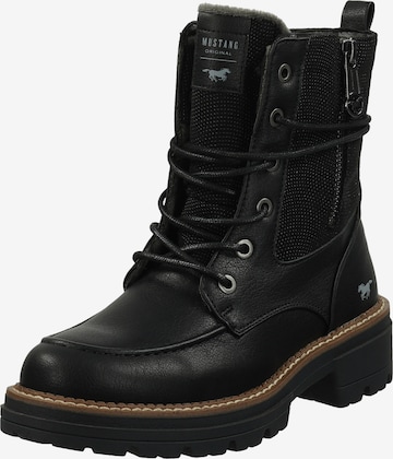 MUSTANG Lace-Up Ankle Boots in Black: front