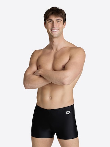 ARENA - Bañador deportivo 'DYNAMO SHORT' en negro