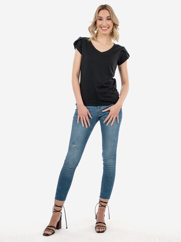 Suri Frey Shirt ' SFY Freyday ' in Zwart: voorkant