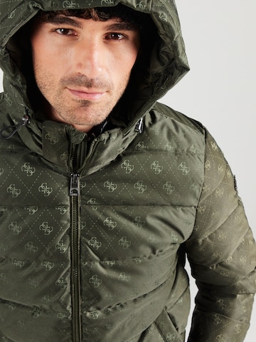 GUESS Демисезонная куртка в Зеленый