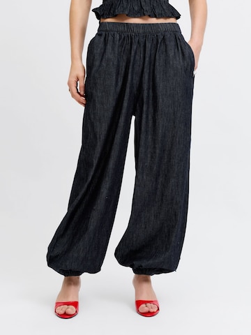 Tapered Pantaloni 'JXRobyn' di JJXX in blu: frontale