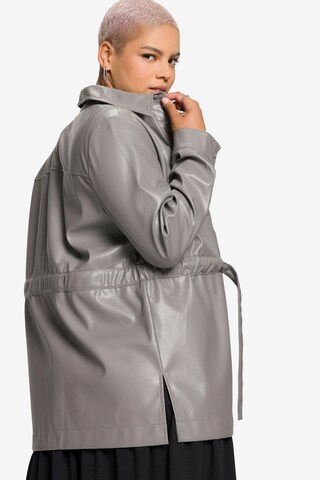 Studio Untold Between-Season Jacket in Grey