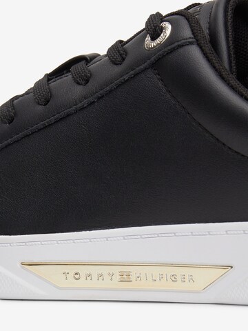 Sneaker low 'Chic' de la TOMMY HILFIGER pe negru