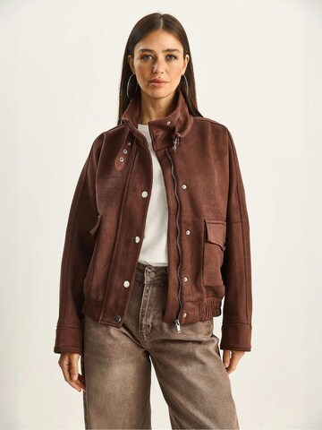 Bianco Lucci Tussenjas in Bruin: voorkant