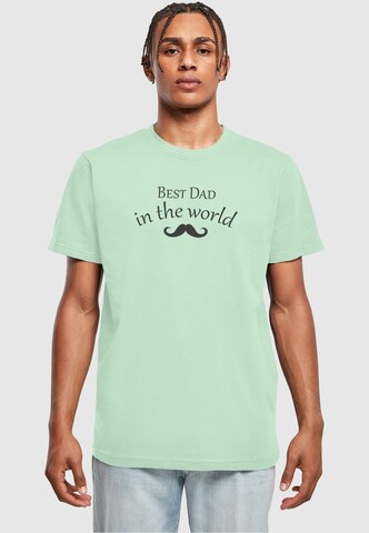 Merchcode Shirt 'Fathers Day - Best Dad In The World 2' in Groen: voorkant