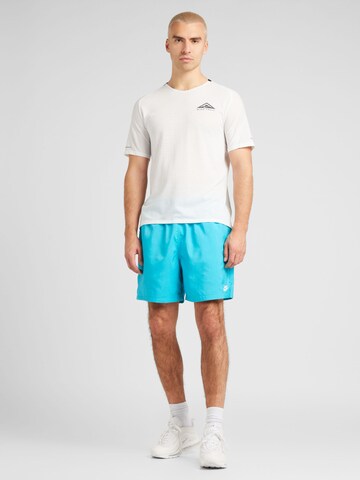 NIKE Функционална тениска 'Trail Solar Chase' в бяло
