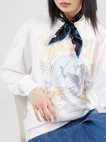 HOLLISTER Sweatshirt i hvid