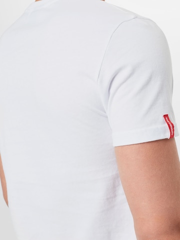 Superdry Zwężany krój Koszulka w kolorze biały