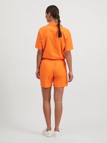VILA regular Παντελόνι πλισέ 'Katan' σε πορτοκαλί
