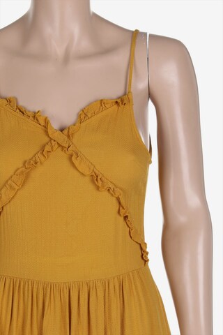 sessun Dress in S in Yellow