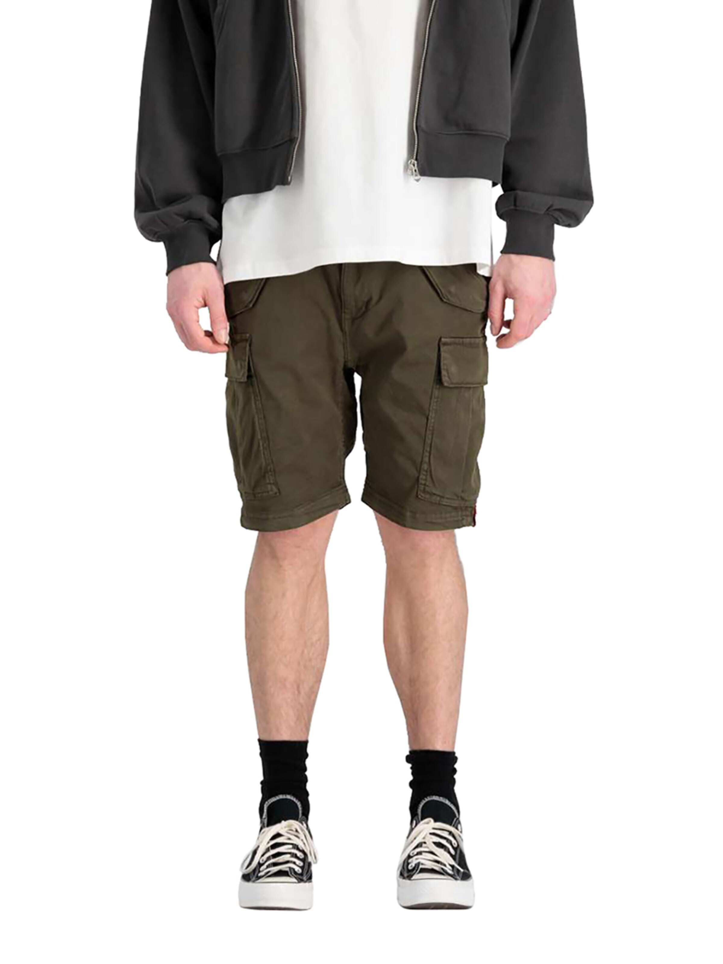 ALPHA INDUSTRIES Regular Hose‌‌‌ in Grün