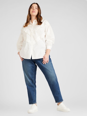 Levi's® Plus Zúžený strih Džínsy 'PL High Waisted Mom Jean' - Čierna