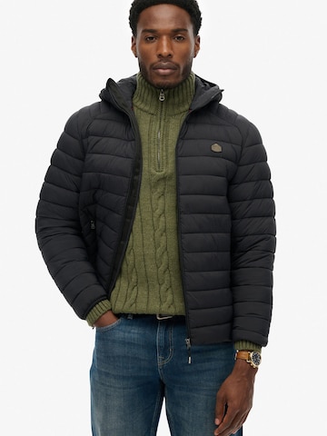 Superdry Tussenjas 'FUJI LITE' in Zwart: voorkant