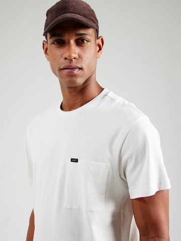 Tricou de la Lee pe alb