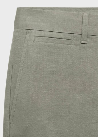 MANGO MAN Slimfit Shorts 'Carp' in Grün