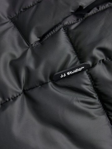 Jack & Jones Junior Vinterjakke 'JJMoon' i sort
