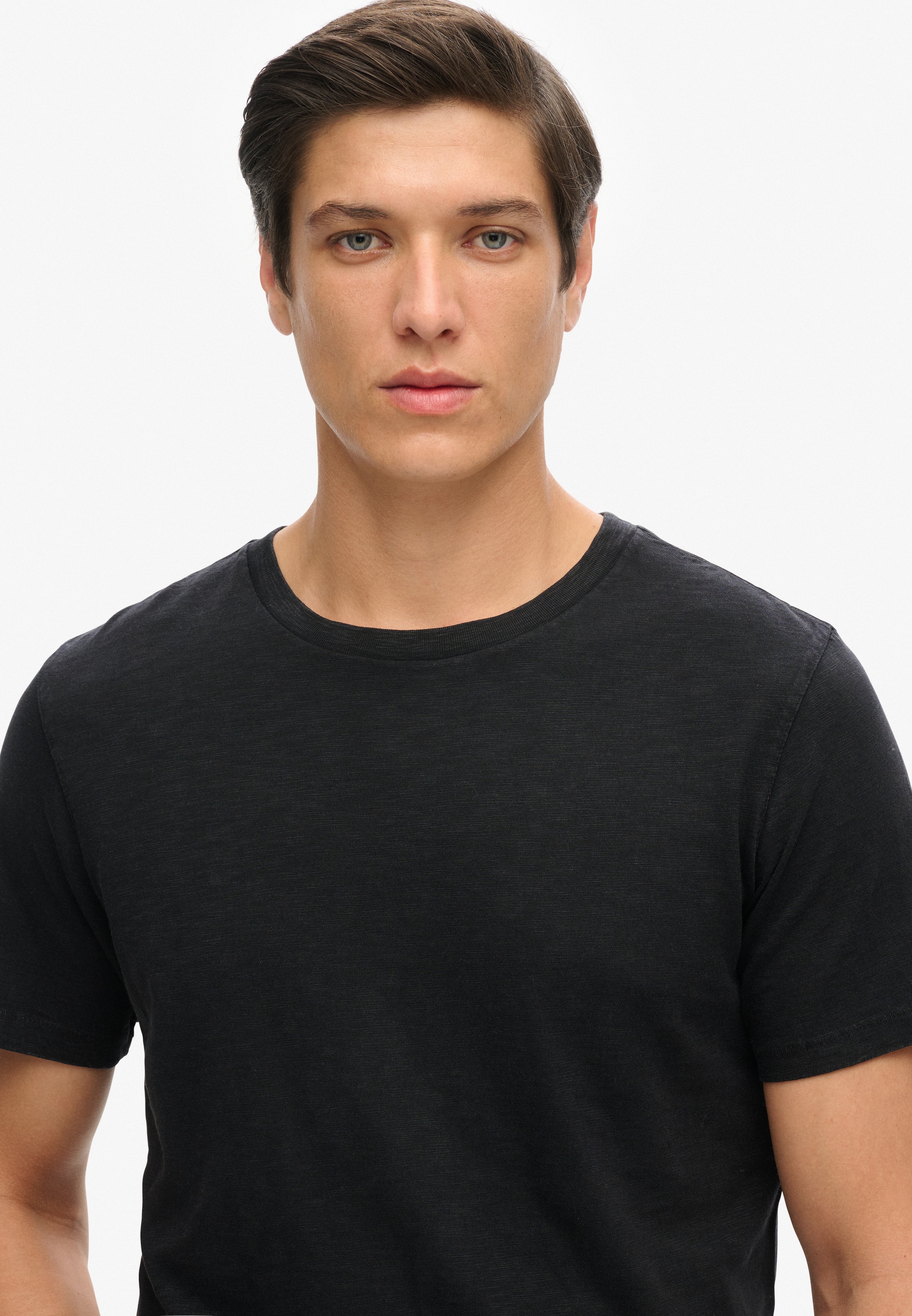 Tricou de la Superdry pe negru: față