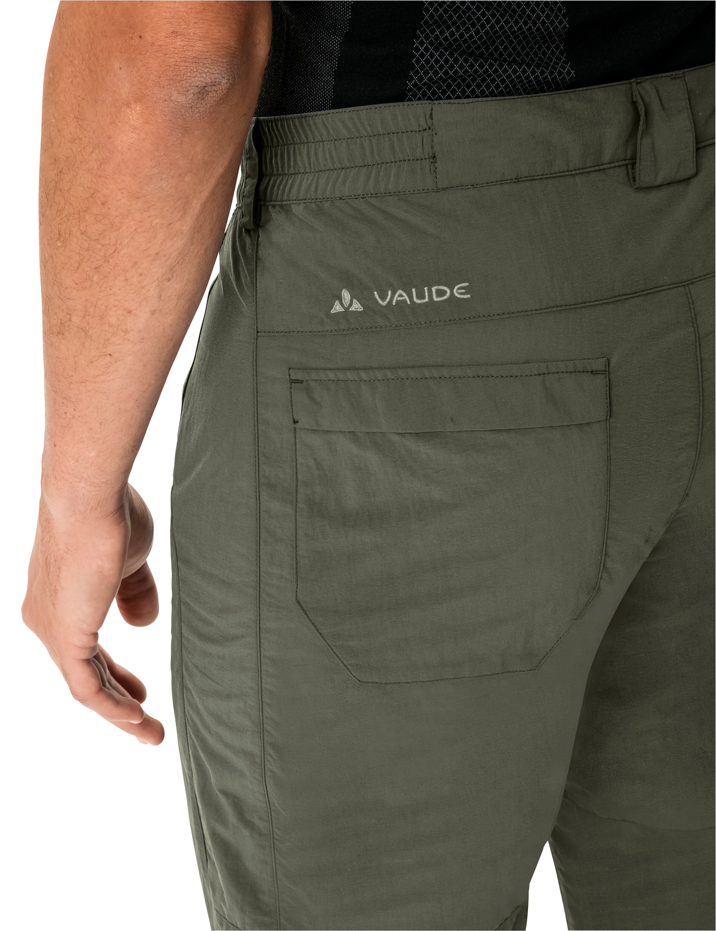 VAUDE Regular Outdoor trousers 'Farley Capri' in Green