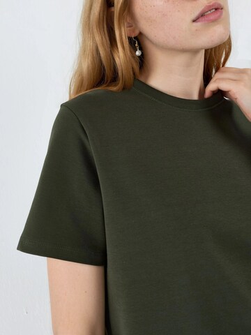 T-shirt Busem en vert