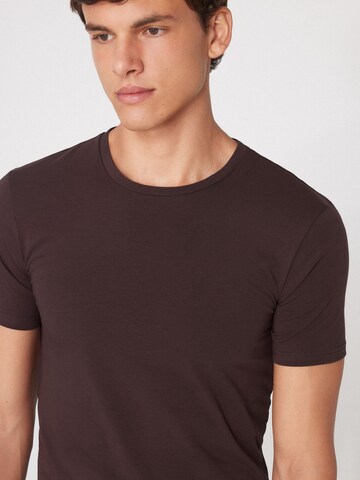 Tezenis Undershirt in Brown
