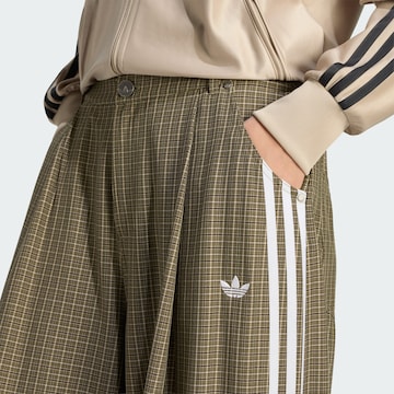 ADIDAS ORIGINALS - Ropa ancha Pantalón plisado en verde