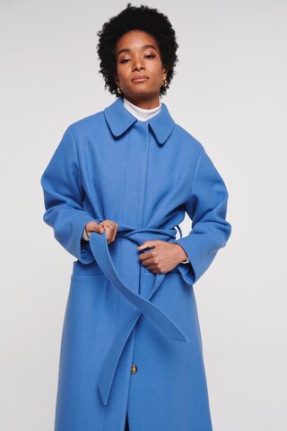 Cappotto di mezza stagione di Aligne in blu: frontale