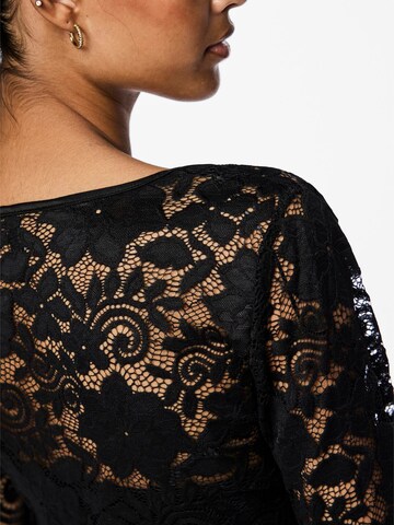 Tricou 'PCAMALIE' de la PIECES pe negru