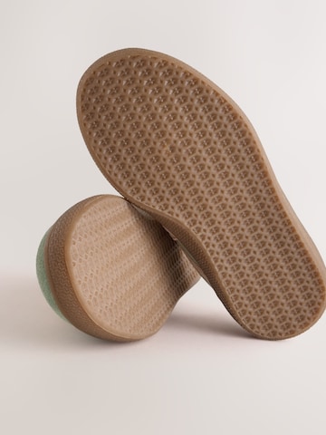 Next Sneakers in Groen