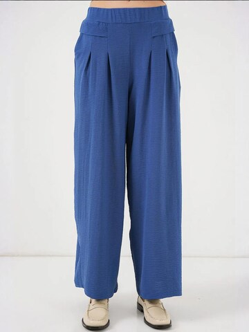 Wide leg Pantaloni con pieghe di Bigdart in blu: frontale