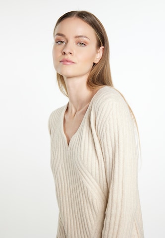 DreiMaster Klassik Knitted dress 'Casnagie' in Beige