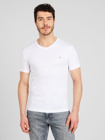 T-Shirt Calvin Klein Jeans en blanc : devant