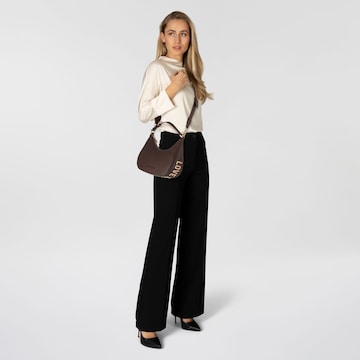 Sac bandoulière 'Giant' Love Moschino en marron : devant