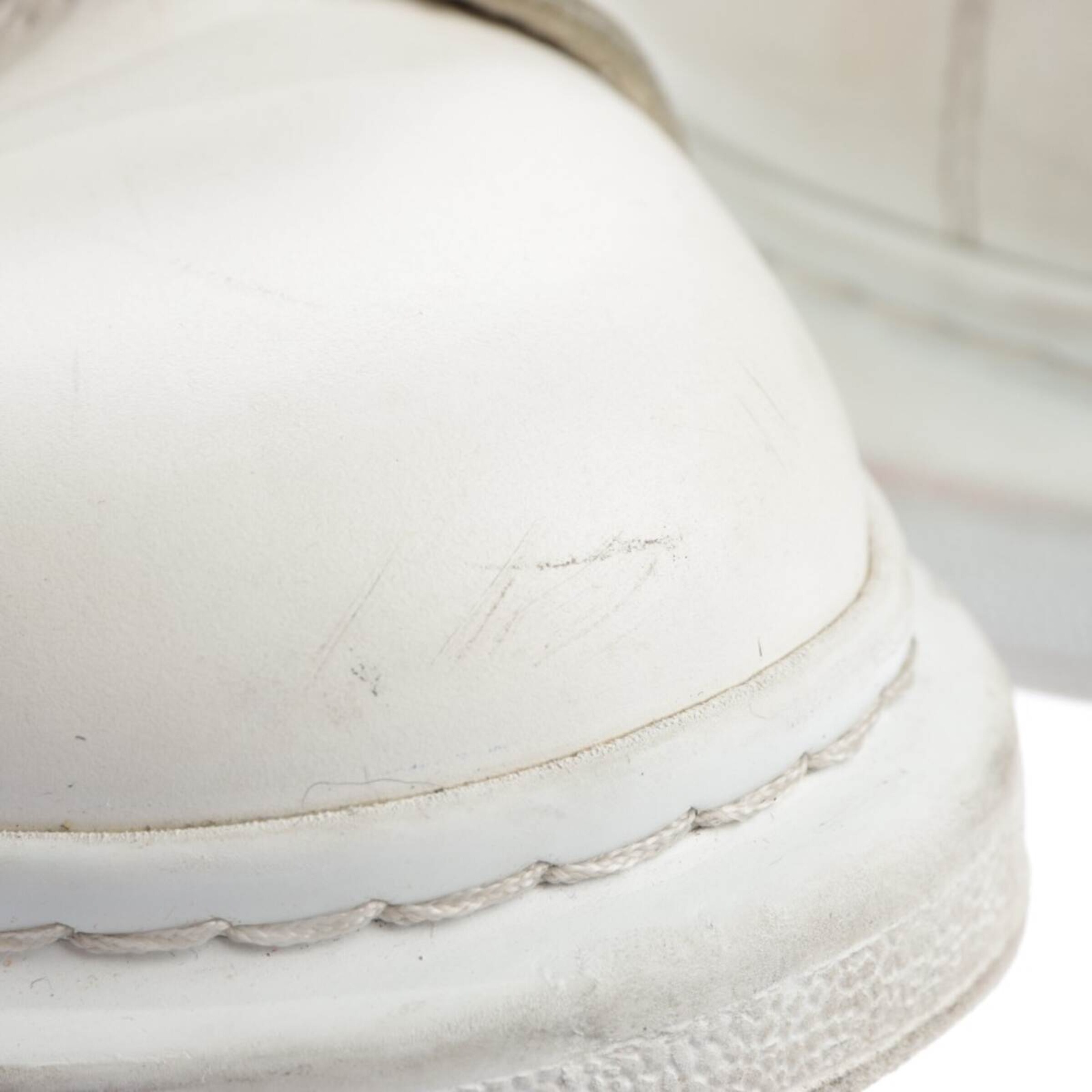 Alexander McQueen Sneakers & Trainers in 38,5 in Black