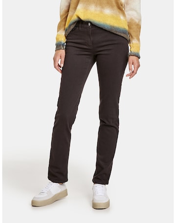 GERRY WEBER Slimfit Jeans in Bruin: voorkant