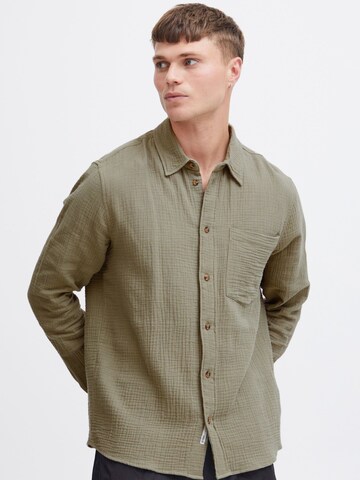Coupe regular Chemise 'DIain' !Solid en vert : devant