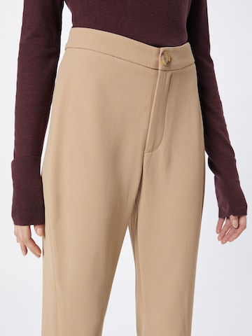 Gina Tricot Slimfit Bukser 'Stina' i beige